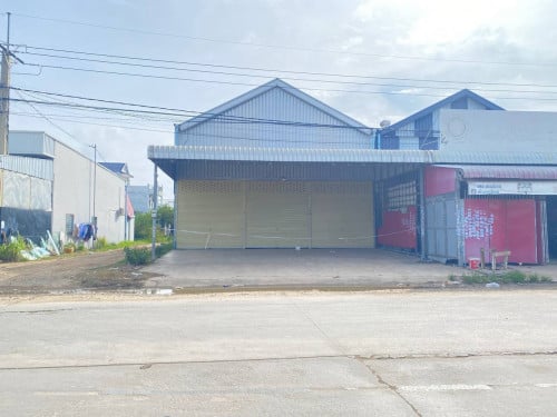 ឃ្លាំងអាជីវកម្មសម្រាប់ជួល