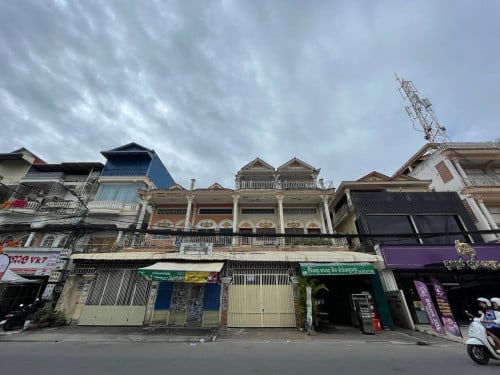 ផ្ទះសម្រាប់ជួល | House for Rent
