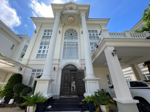 វីឡាឃ្វីនជួល l Villa Queen The Mekong Royal 6A   -R283