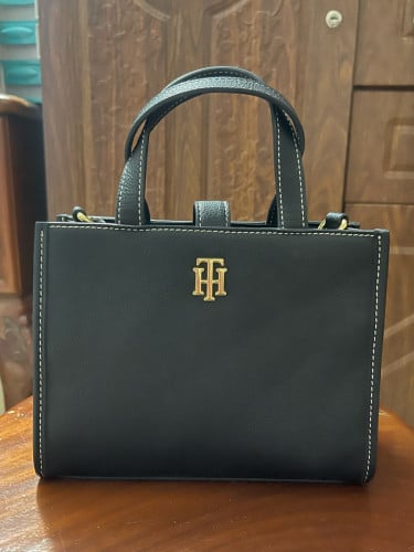 កាបូបស្រី original brand ល្បីៗ