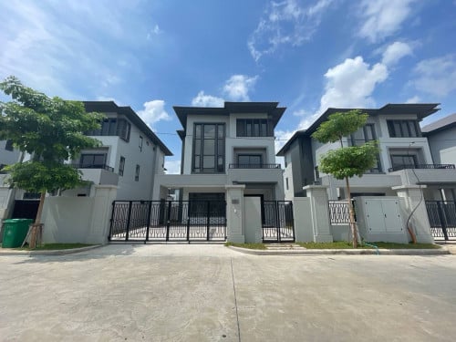 🏡វីឡាឃ្វីន A សម្រាប់ជួល បុរីជីបម៉ុង 598 គម្រោងទី2