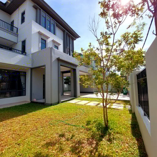 7 Bedroom Villa For Rent in Borey Chipmong 60m near AEON3