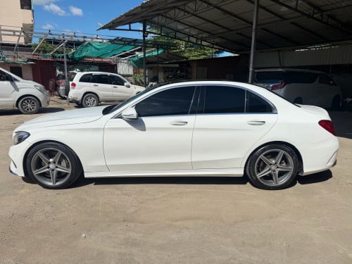 c300 ឆ្នាំ2015 AMG ឡានស្អាត