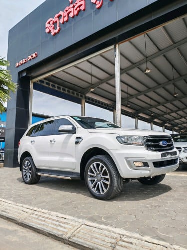 Ford​ Everest V5 3.2L turbo Diesel