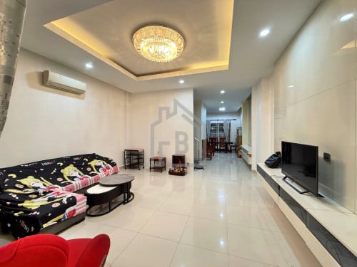 Fully-Furnished 4 Bedrooms House for RENT near Steng Mean Chey New Market
