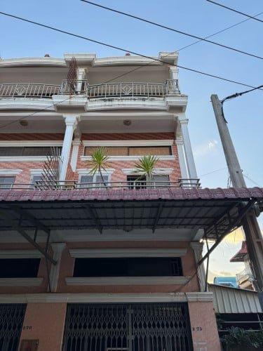 House for sale at Gba om pov