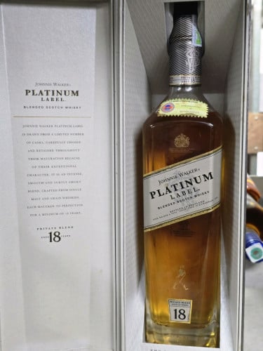 J.W platinum label 18 years old version