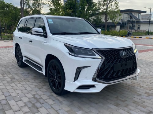 LEXUS LX570 KURO 2019
