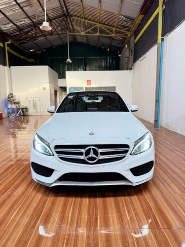 Mercedes C300 AMG 4Matic 2015 ថ្នាំ​សុីន​មួយ​ជុំ​