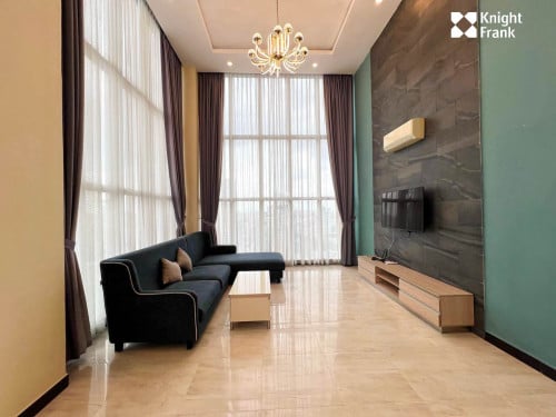 Modern 3-Bedroom Duplex Penthouse for Rent – BKK1 Ref: KHRA342