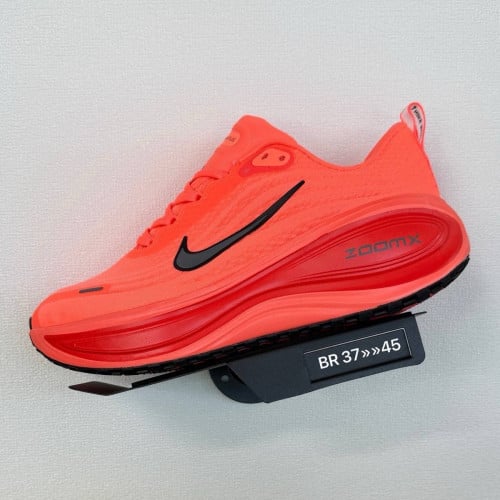 Nike Vomero Plus Running Shoes