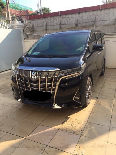 Toyota alphard 2020 for rent