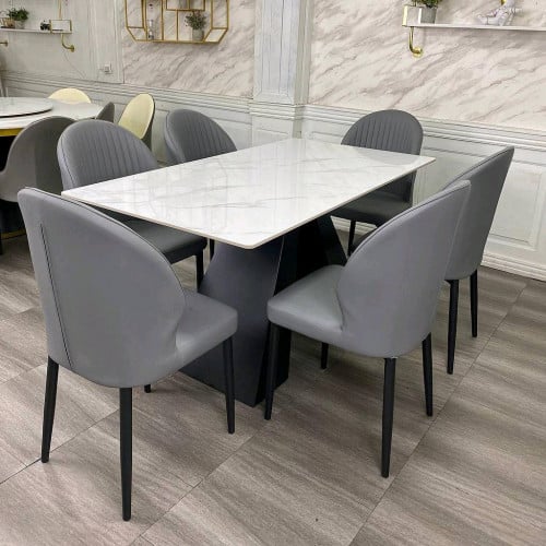 តុញាំបាយ