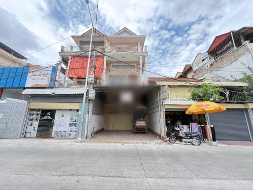 ផ្ទះជួលនិងលក់នៅបឺងត្របែក