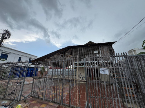 ដីនិងផ្ទះជួល