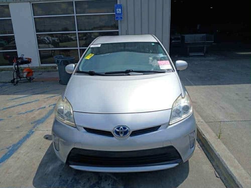 លក់សាង 16,300$ Pruis 2012 Option 2 បើកទូរដើមខែ11 តម្លៃមកដល់ខ្មែរ ផ្សេង