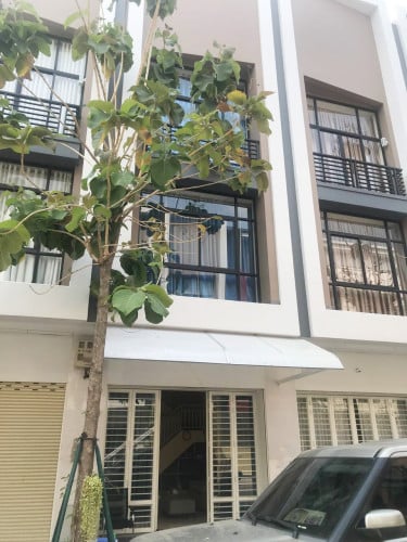 ផ្ទះអាជីវកម្មសម្រាប់ជួល | Shop House for rent