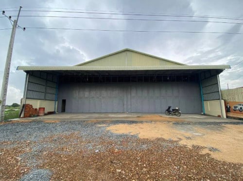 🔰ឃ្លាំងថ្មីសម្រាប់ជួលនៅក្បែរង្វង់មូលគូរស្រូវ សង្កាត់រលួស ខណ្ឌដង្កោ ។