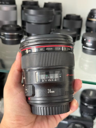 Canon EF 24mm F1.4L II USM used