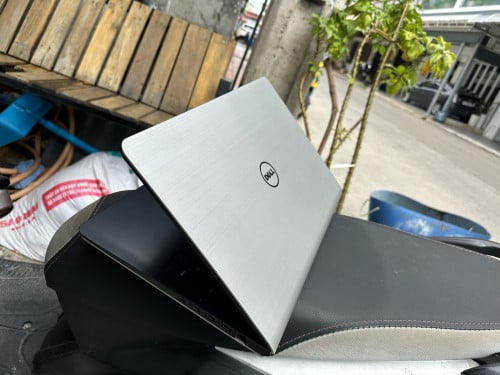 Dell 5447នៅស្អាតខ្លាំង/core i5/ram8/SSD256/14inch