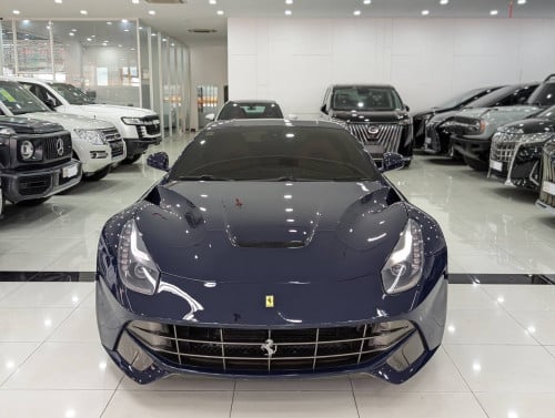 Ferrari F12