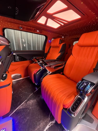 GAC GM8 Black Edition​ 2025 4អេក្រង់​ ដំបូលផ្កាយ​ ខាងក្រោយបង្វែជាតុប្រជុំ​