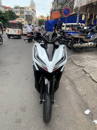 Honda Click 2021 125cc ស្អាត98% ធានាម៉ាសុីន1ឆ្នាំ