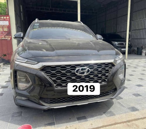 Hyundai Santa- Fe year 2019