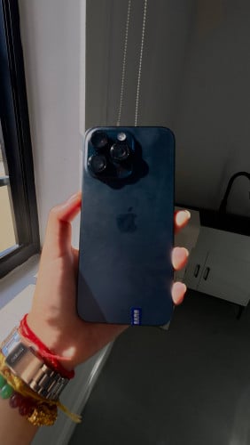 Iphone 15 pro max សម្រាប់ជួលចង់ជួលមានលុយកក់ត្រឹម