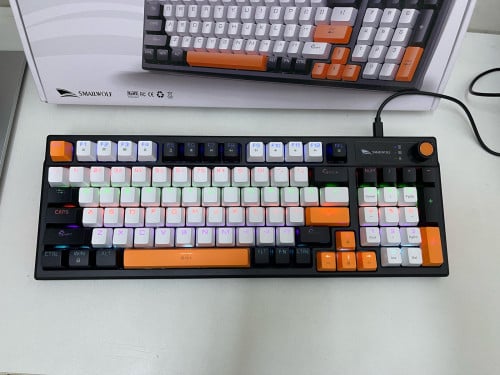 Keyboard Gaming mechanical​ មានភ្លេីង​ RGB ថ្មី​គុណភាព​ល្អ