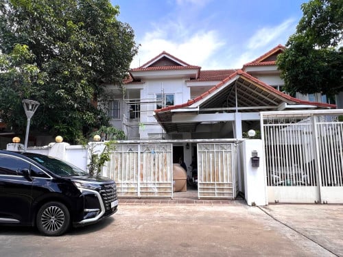 Modern Villa for Rent at Borey Rose Condo