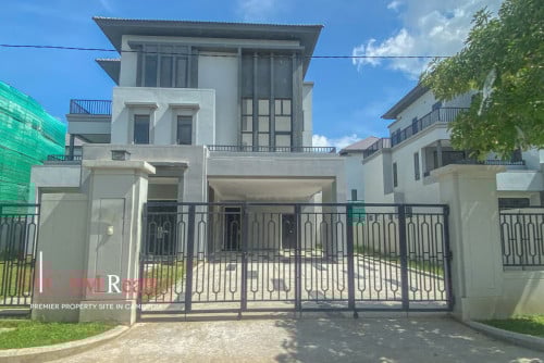 Queen II Villa For Rent | Borey Chip Mong Land Parkland 6A