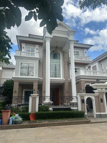Queen Villa Penghout Boeung Snor Sale $142,0000