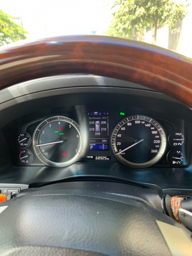 Sale Luxus sport plus LX570 2017 Space Arab