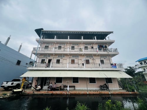 ផ្ទះលក់បន្ទាន់