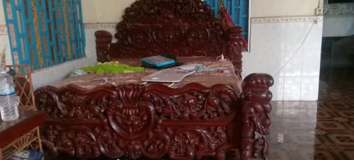 លក់គ្រែយក្ស