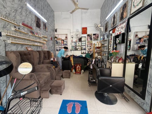 សេងតូបសាឡន ទីតាំងល្អ