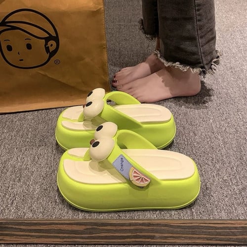 ស្បែកជើង