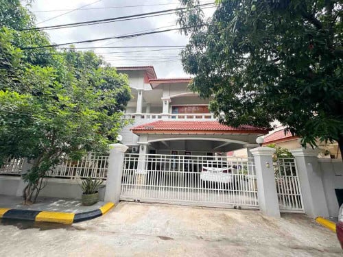 វីឡាទោលលក់ បន្ទាន់ខ្លាំង នៅបុរីវីឡាទួលសង្កែ