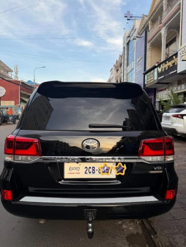 ឡង់ 2011 VIP V8 Diesel up21 ក្នុងនិងក្រៅ