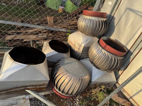 កង្ហារបឺរខ្យល់មាន4គ្រាប់ទាំងជើងលក់ 19$ 01414442