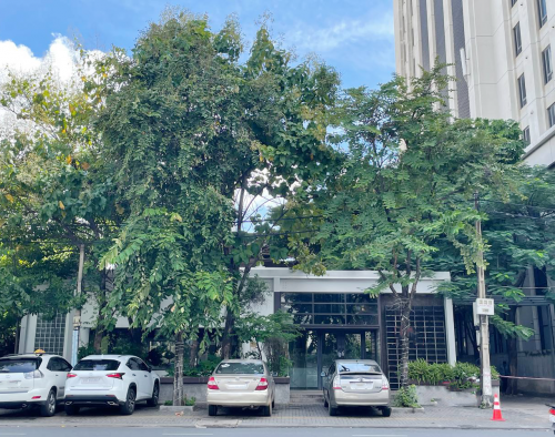 ហាងសម្រាប់ជួល | Shop for Rent