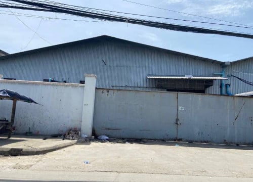 🔰ឃ្លាំងខ្នាតរោងចក្រ/សិប្បកម្មសំរាប់ជួល នៅសង្កាត់ចោមចៅ។