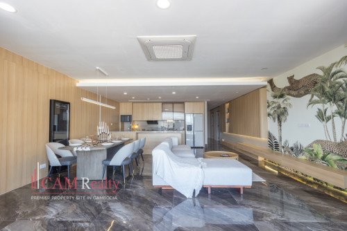 5 Bedroom Penthouse Serviced Apartment For Rent in Toul Kork
