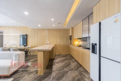 5 Bedroom Penthouse Serviced Apartment For Rent in Toul Kork