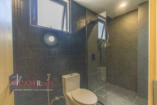 5 Bedroom Penthouse Serviced Apartment For Rent in Toul Kork