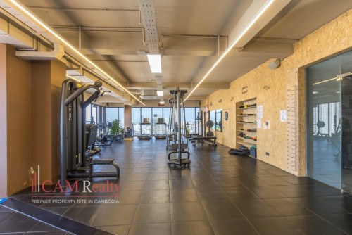 5 Bedroom Penthouse Serviced Apartment For Rent in Toul Kork