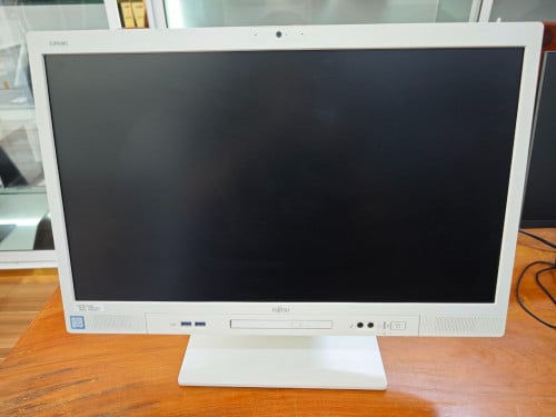 ALL in One PC CPU i5-9500T/RAM 8GB/ Storage M.2 256GB/LCD 24"