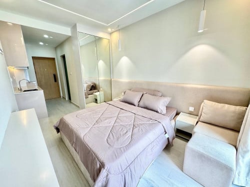 Condo Urgent resale The Pinnacle Residence 60,000$