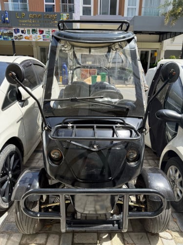 Electric Golf Car full charge can drive 20KM-30Km